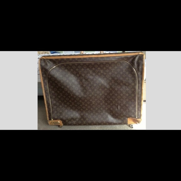 Authentic, Louis Vuitton Pullman suitcase - Picture 2 of 9